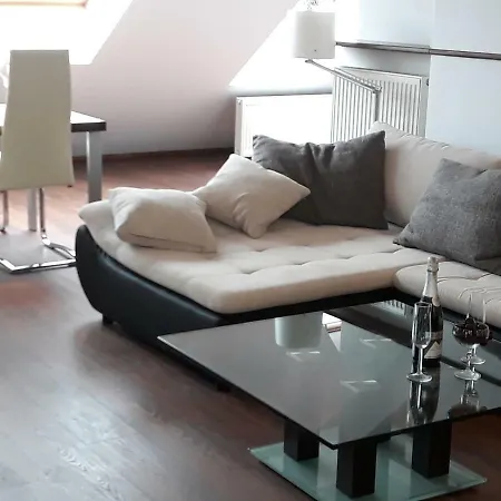 Panorama Apartment *